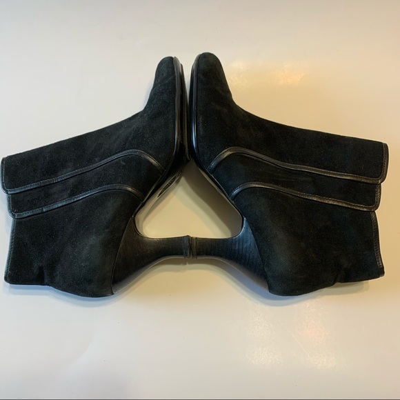 Sofft Black Suede Side Zipper Ankle Boots - Picture 8 of 11